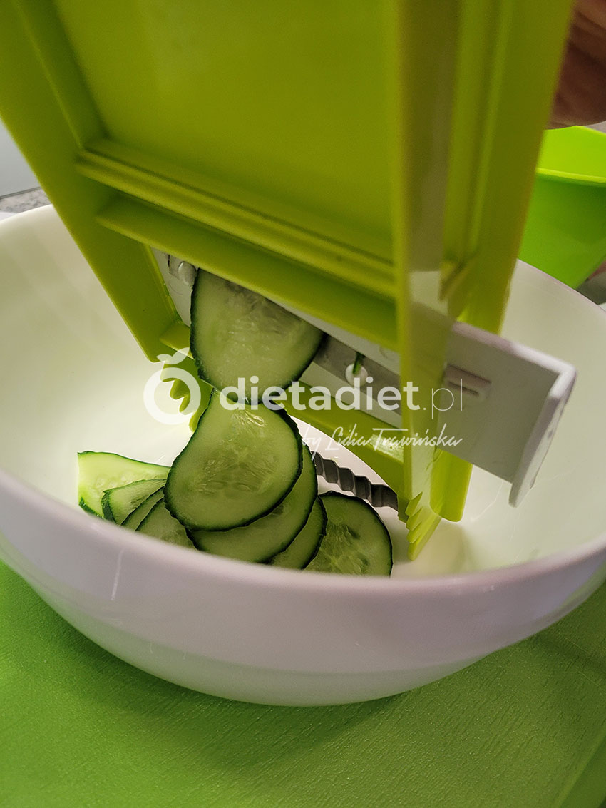 Błyskawiczna sałatka z zielonej soczewicy